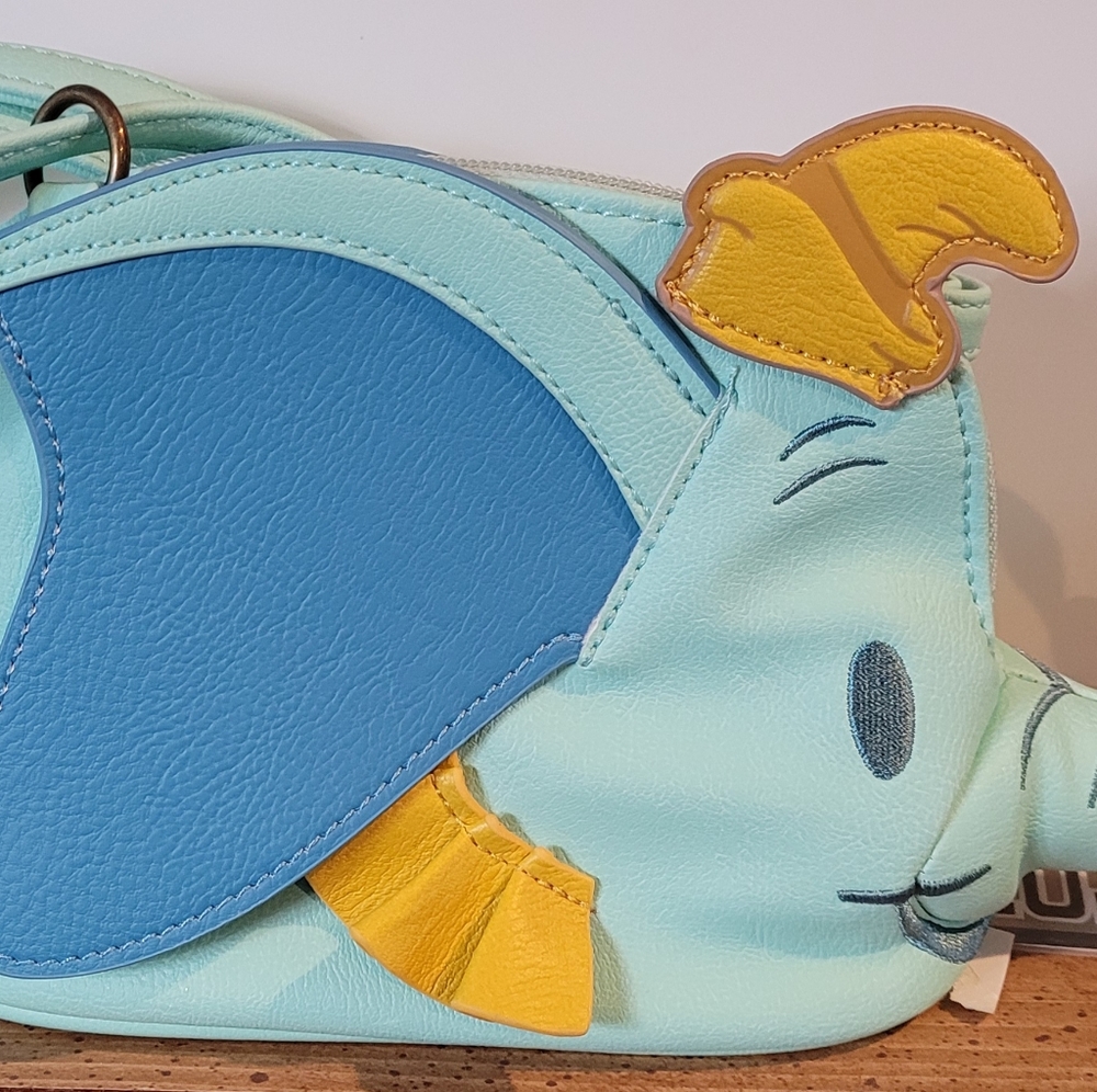 Disney Dumbo Loungefly Crossbody!